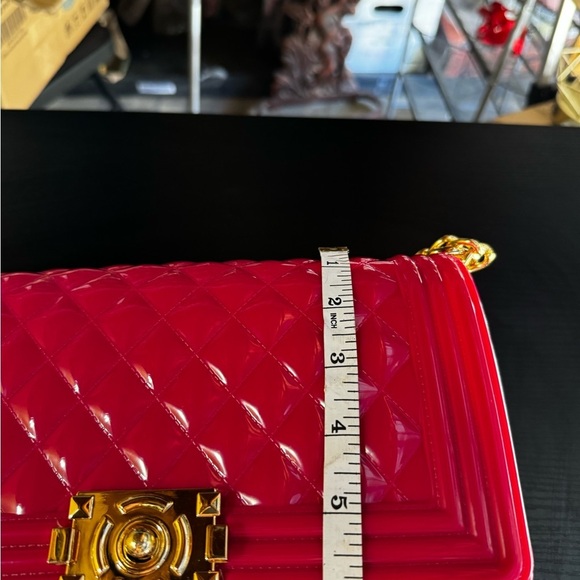 Women’s Fashion Quilted Jelly Crossbody Bag - Picture 3 of 10